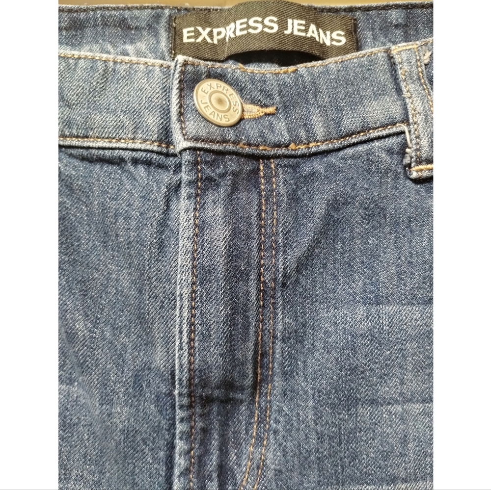 Straight Crop High Rise | Express Jeans - Picture 7 of 11